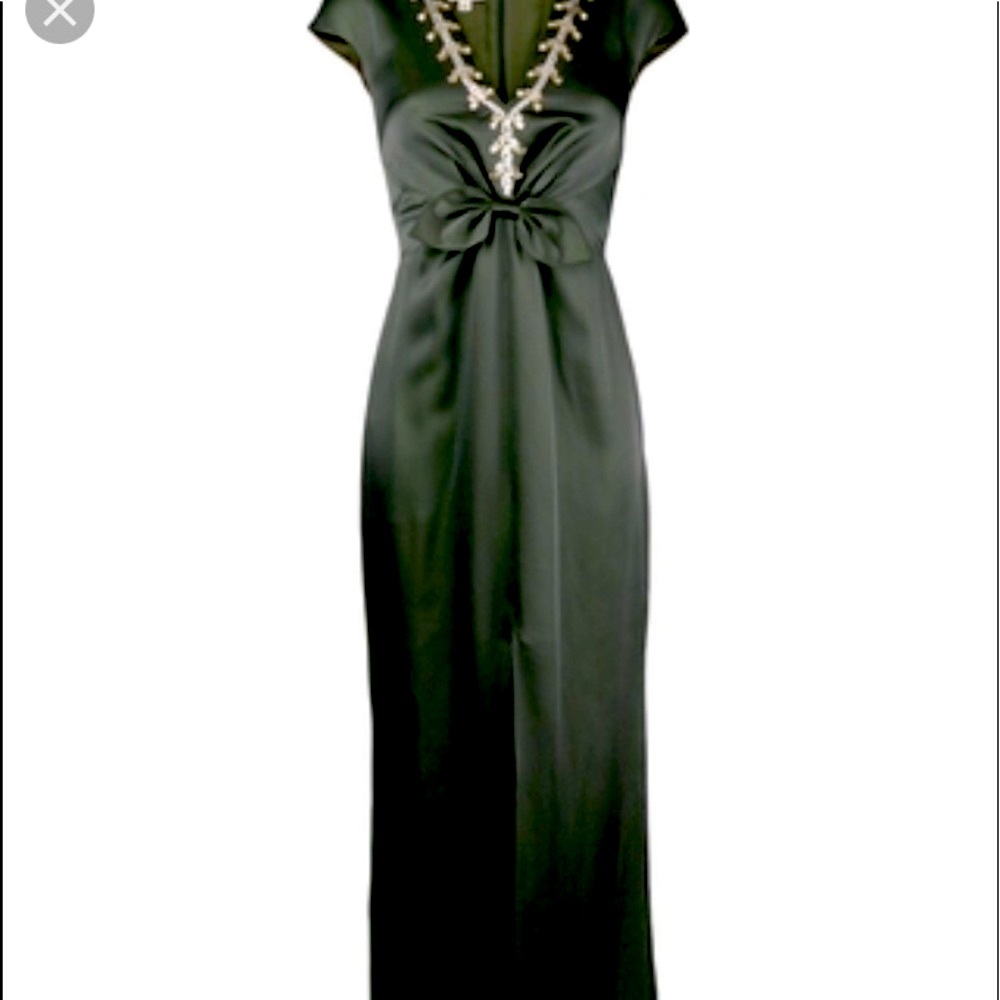 ✨HP✨Silk Temperly London Olive Gown w/ center slit